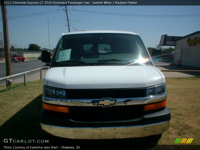 Summit White / Medium Pewter 2011 Chevrolet Express LT 3500 Extended Passenger Van