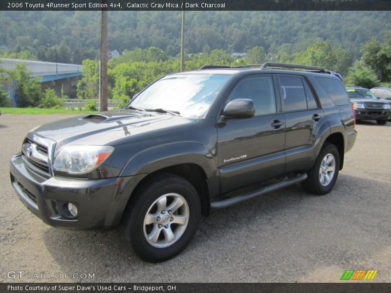 Front 3/4 View of 2006 4Runner Sport Edition 4x4