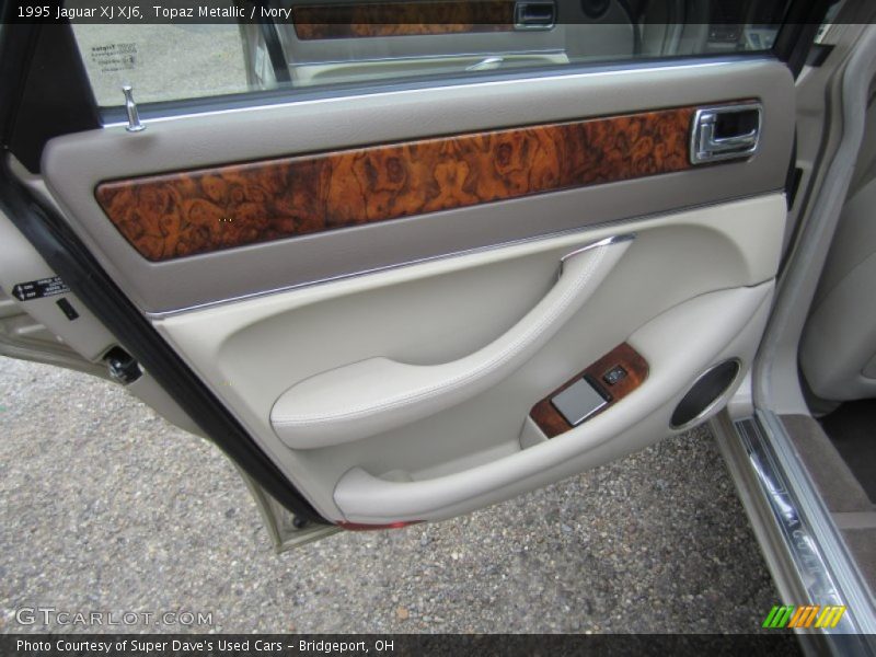 Topaz Metallic / Ivory 1995 Jaguar XJ XJ6