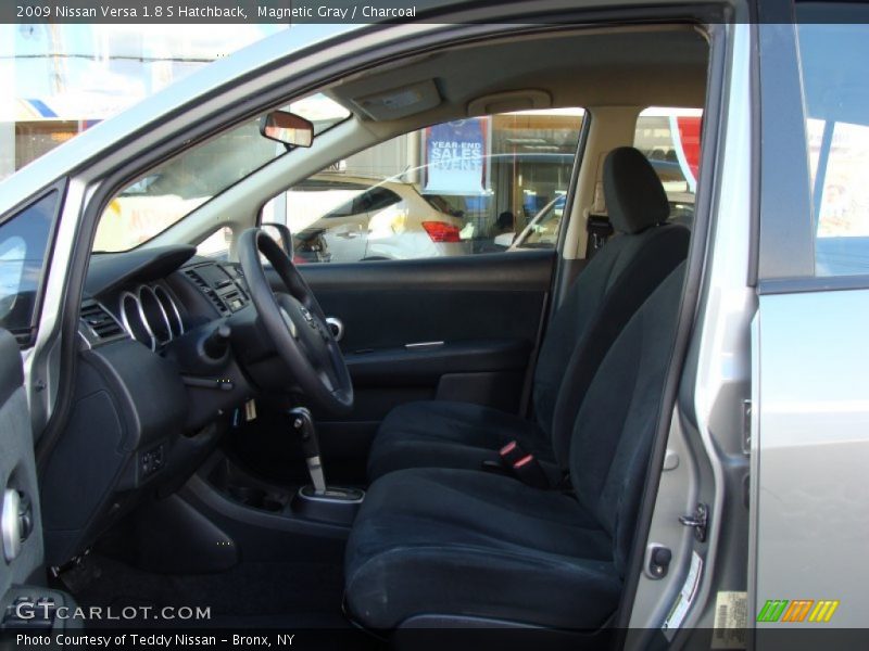 Magnetic Gray / Charcoal 2009 Nissan Versa 1.8 S Hatchback