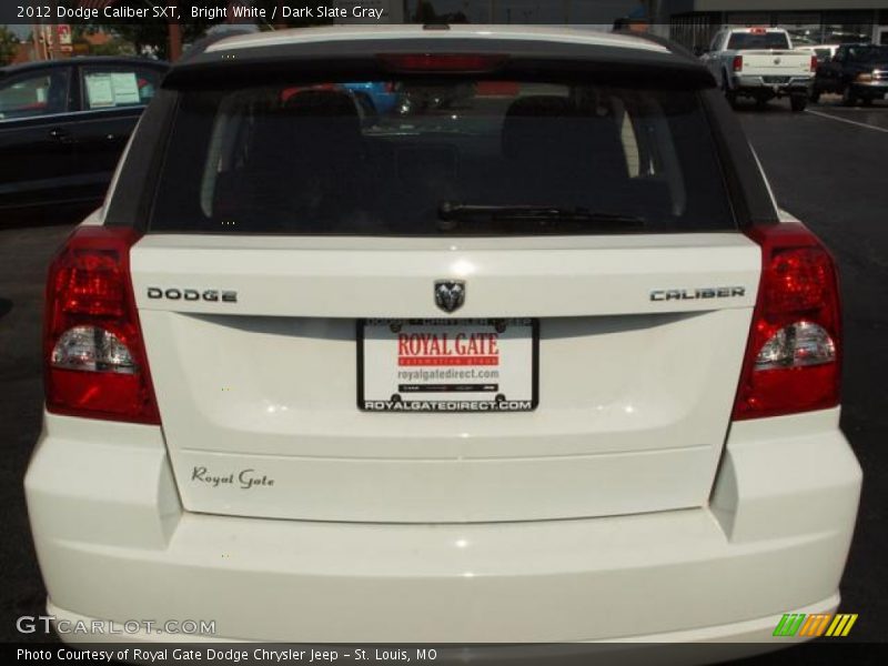 Bright White / Dark Slate Gray 2012 Dodge Caliber SXT