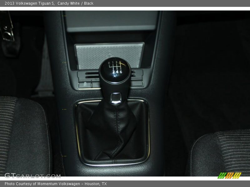 Candy White / Black 2013 Volkswagen Tiguan S
