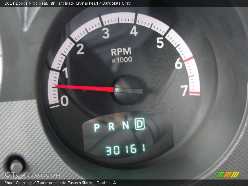 Brilliant Black Crystal Pearl / Dark Slate Gray 2011 Dodge Nitro Heat