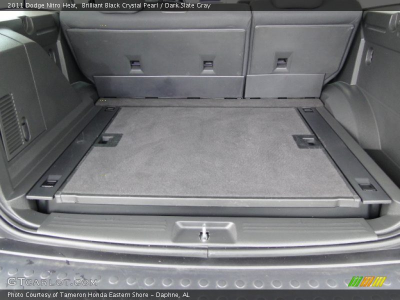Brilliant Black Crystal Pearl / Dark Slate Gray 2011 Dodge Nitro Heat