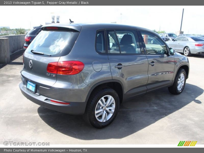 Pepper Gray Metallic / Black 2013 Volkswagen Tiguan S