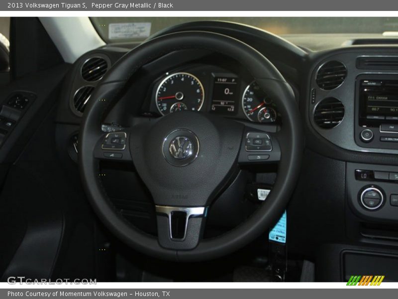 Pepper Gray Metallic / Black 2013 Volkswagen Tiguan S