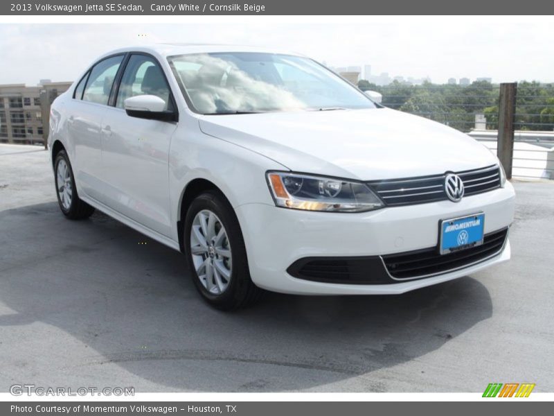 Candy White / Cornsilk Beige 2013 Volkswagen Jetta SE Sedan