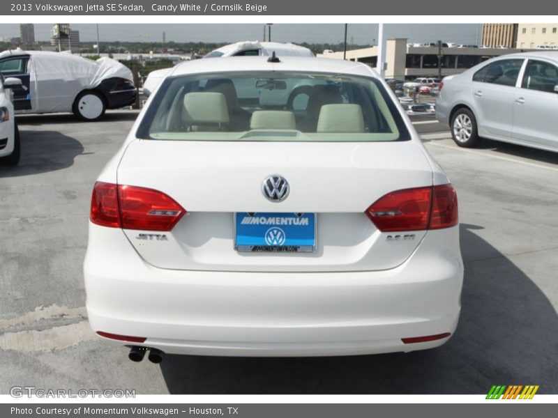 Candy White / Cornsilk Beige 2013 Volkswagen Jetta SE Sedan