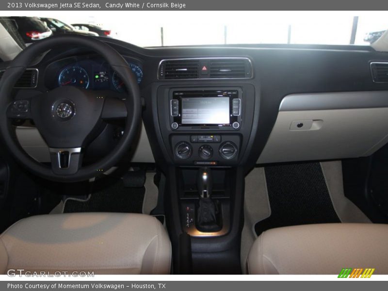 Candy White / Cornsilk Beige 2013 Volkswagen Jetta SE Sedan