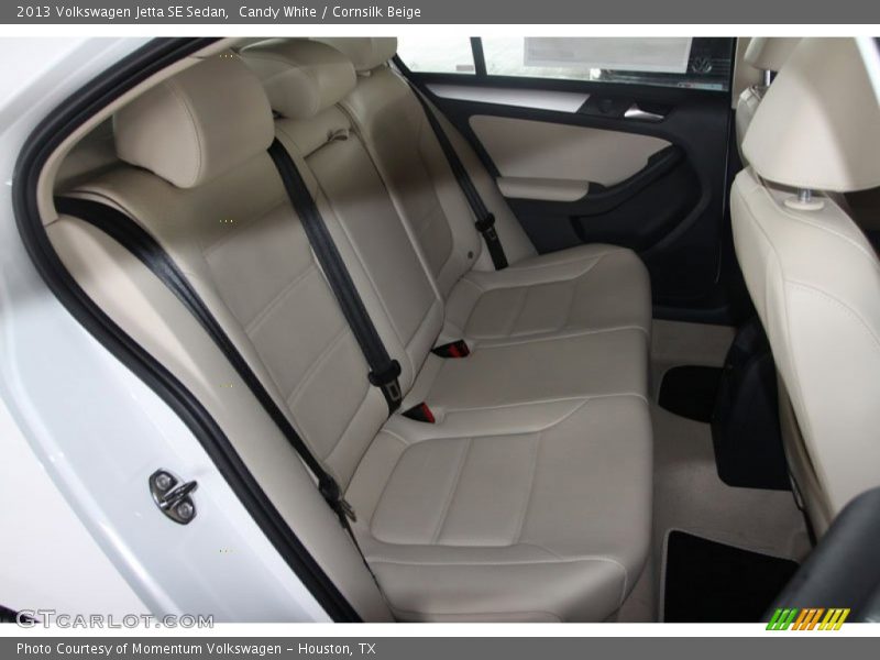 Candy White / Cornsilk Beige 2013 Volkswagen Jetta SE Sedan