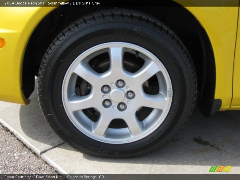 Solar Yellow / Dark Slate Gray 2004 Dodge Neon SXT