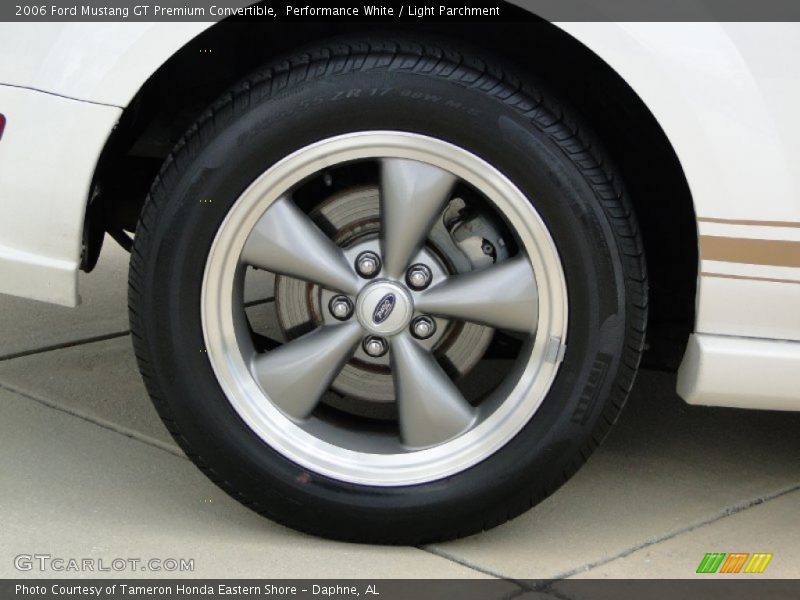  2006 Mustang GT Premium Convertible Wheel