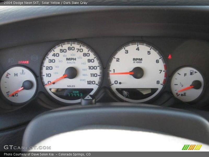 Solar Yellow / Dark Slate Gray 2004 Dodge Neon SXT