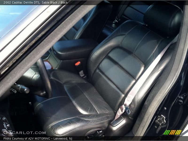 Sable Black / Black 2002 Cadillac DeVille DTS