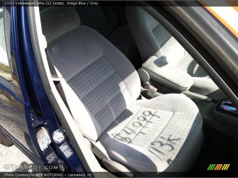 Indigo Blue / Grey 2002 Volkswagen Jetta GLS Sedan