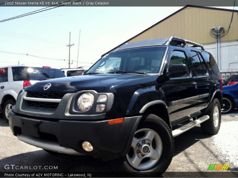Super Black / Gray Celadon 2002 Nissan Xterra XE V6 4x4