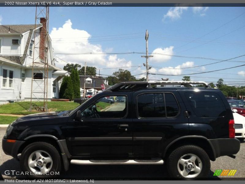 Super Black / Gray Celadon 2002 Nissan Xterra XE V6 4x4