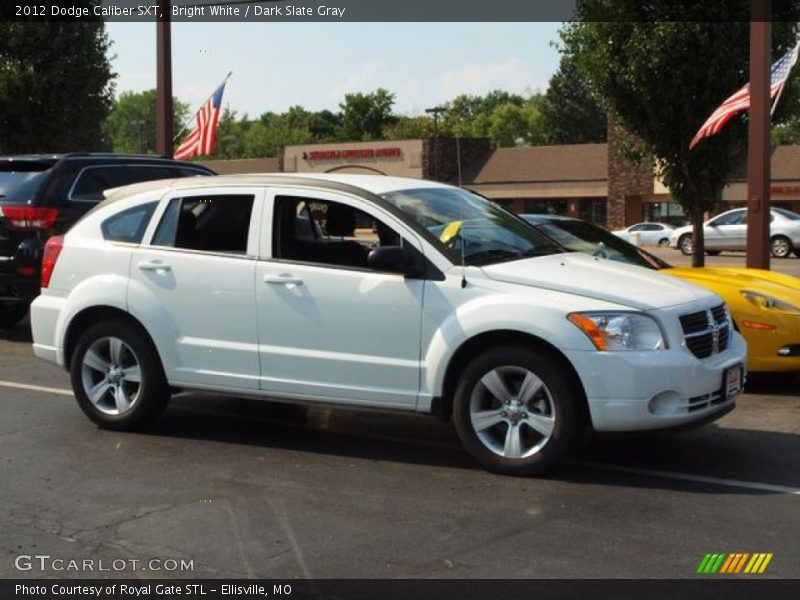 Bright White / Dark Slate Gray 2012 Dodge Caliber SXT