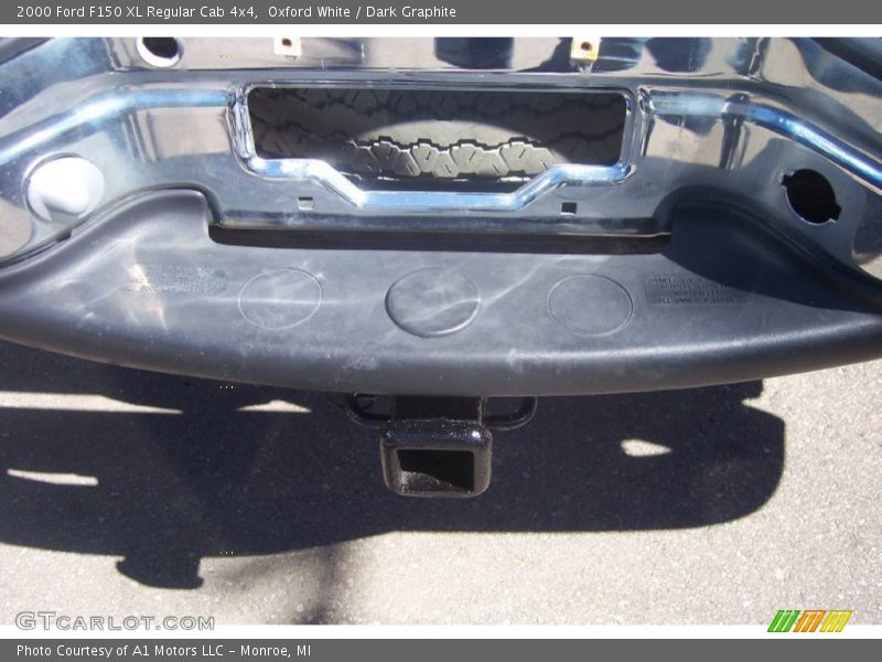 Oxford White / Dark Graphite 2000 Ford F150 XL Regular Cab 4x4