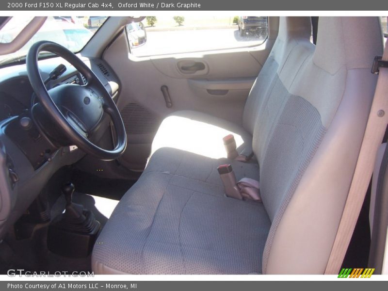 Oxford White / Dark Graphite 2000 Ford F150 XL Regular Cab 4x4