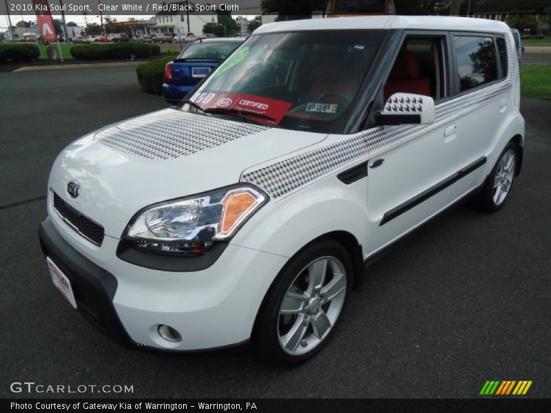 Clear White / Red/Black Sport Cloth 2010 Kia Soul Sport