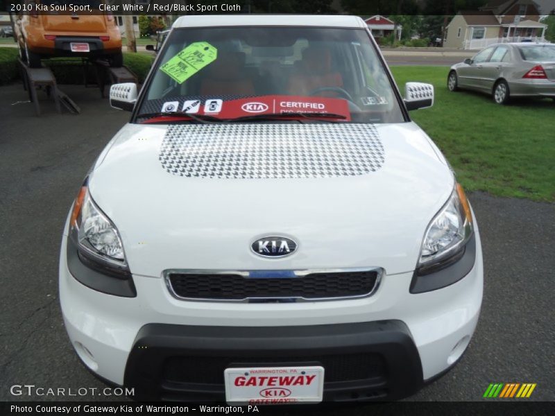 Clear White / Red/Black Sport Cloth 2010 Kia Soul Sport