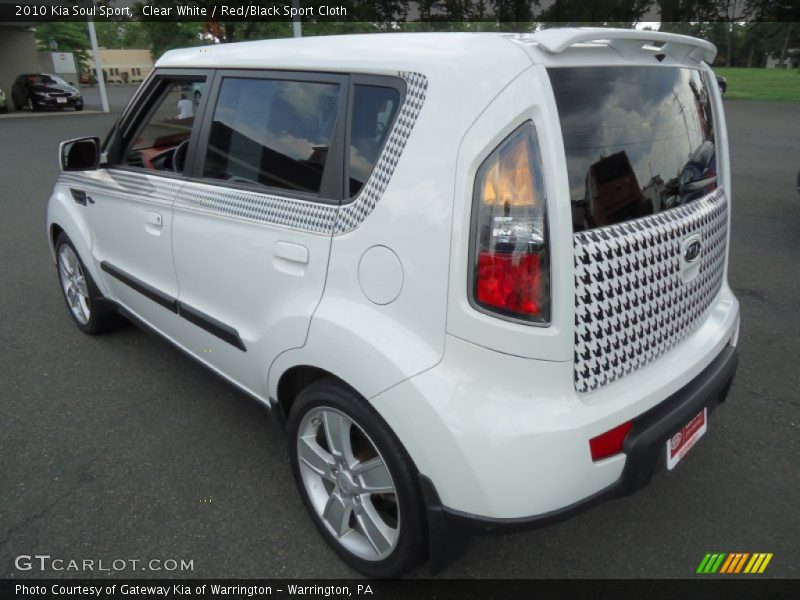 Clear White / Red/Black Sport Cloth 2010 Kia Soul Sport