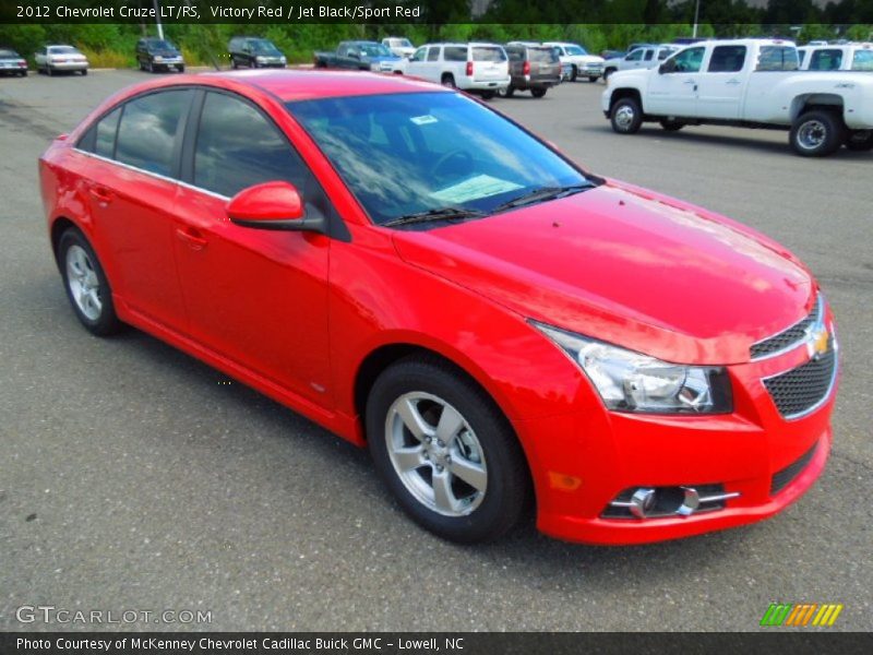 Front 3/4 View of 2012 Cruze LT/RS