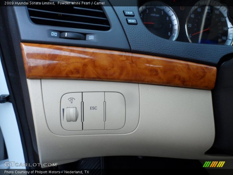 Powder White Pearl / Camel 2009 Hyundai Sonata Limited