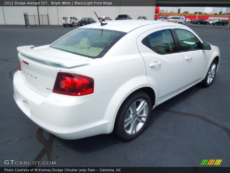  2012 Avenger SXT Bright White