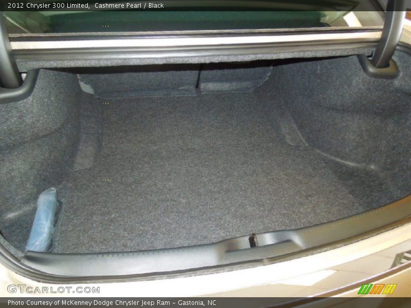 Cashmere Pearl / Black 2012 Chrysler 300 Limited