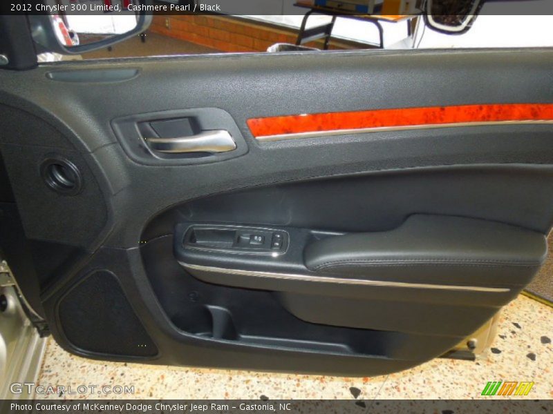 Cashmere Pearl / Black 2012 Chrysler 300 Limited
