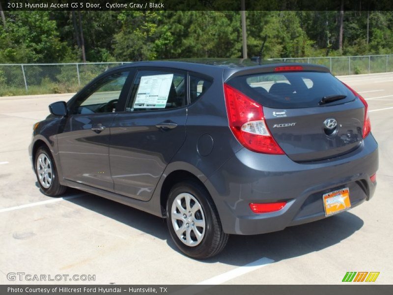 Cyclone Gray / Black 2013 Hyundai Accent GS 5 Door