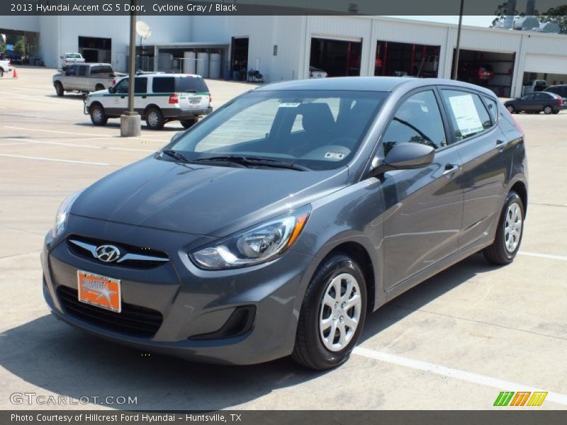 Cyclone Gray / Black 2013 Hyundai Accent GS 5 Door