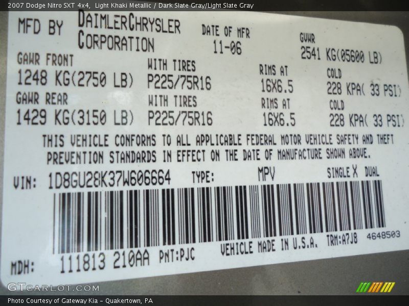 Light Khaki Metallic / Dark Slate Gray/Light Slate Gray 2007 Dodge Nitro SXT 4x4