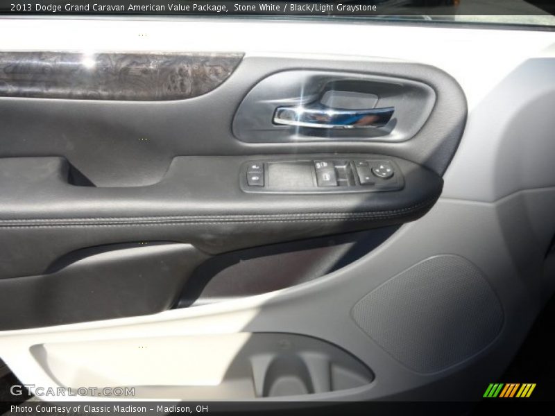 Stone White / Black/Light Graystone 2013 Dodge Grand Caravan American Value Package