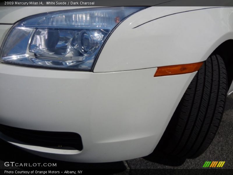 White Suede / Dark Charcoal 2009 Mercury Milan I4