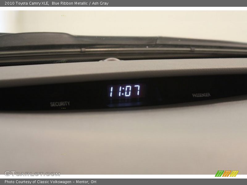 Blue Ribbon Metallic / Ash Gray 2010 Toyota Camry XLE