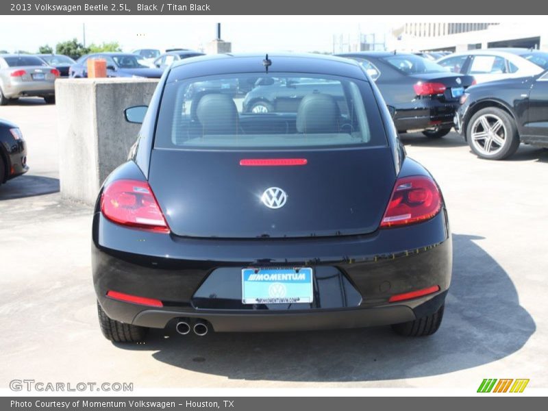 Black / Titan Black 2013 Volkswagen Beetle 2.5L