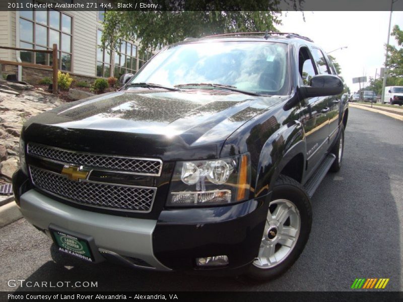 Black / Ebony 2011 Chevrolet Avalanche Z71 4x4