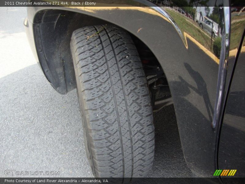 Black / Ebony 2011 Chevrolet Avalanche Z71 4x4