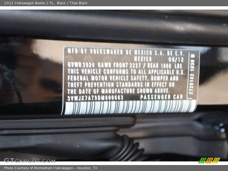 Black / Titan Black 2013 Volkswagen Beetle 2.5L