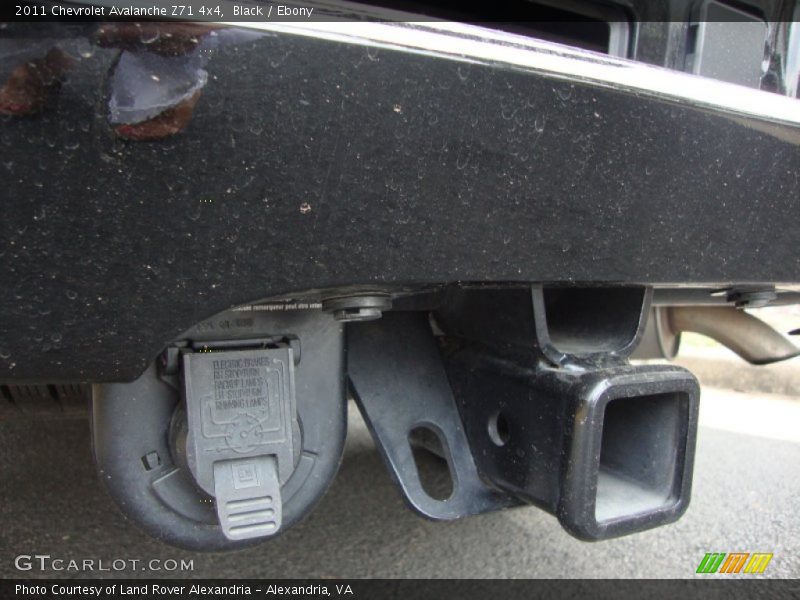Black / Ebony 2011 Chevrolet Avalanche Z71 4x4