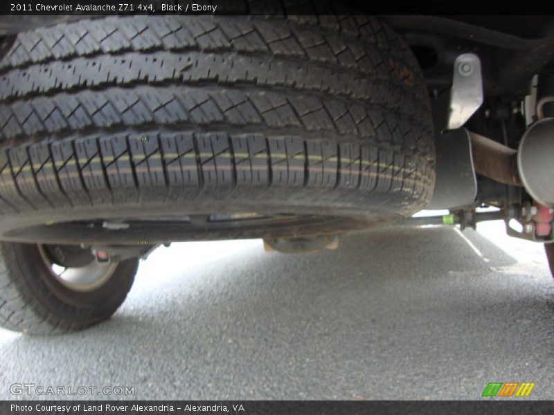 Black / Ebony 2011 Chevrolet Avalanche Z71 4x4