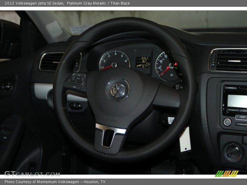 Platinum Gray Metallic / Titan Black 2013 Volkswagen Jetta SE Sedan