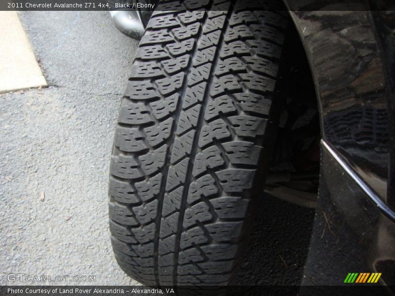 Black / Ebony 2011 Chevrolet Avalanche Z71 4x4