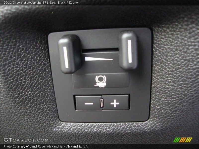 Black / Ebony 2011 Chevrolet Avalanche Z71 4x4