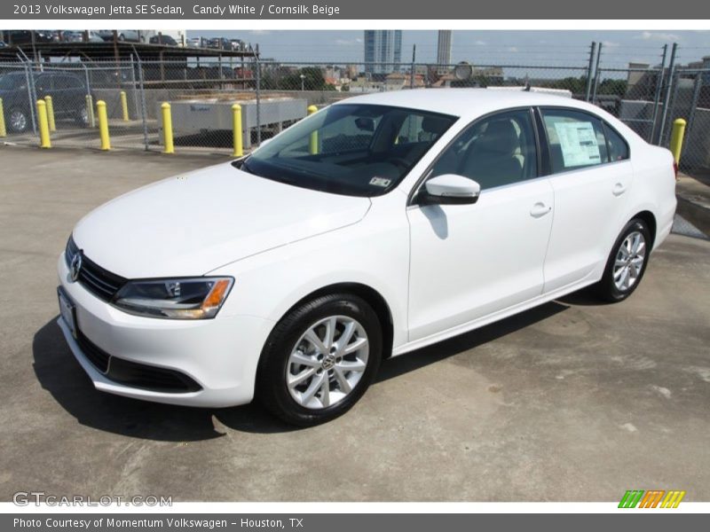 Candy White / Cornsilk Beige 2013 Volkswagen Jetta SE Sedan