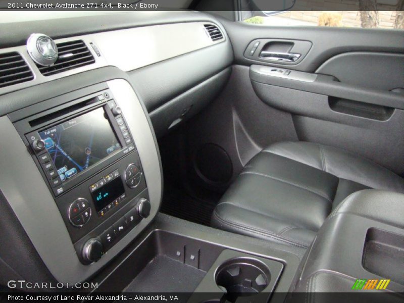 Black / Ebony 2011 Chevrolet Avalanche Z71 4x4