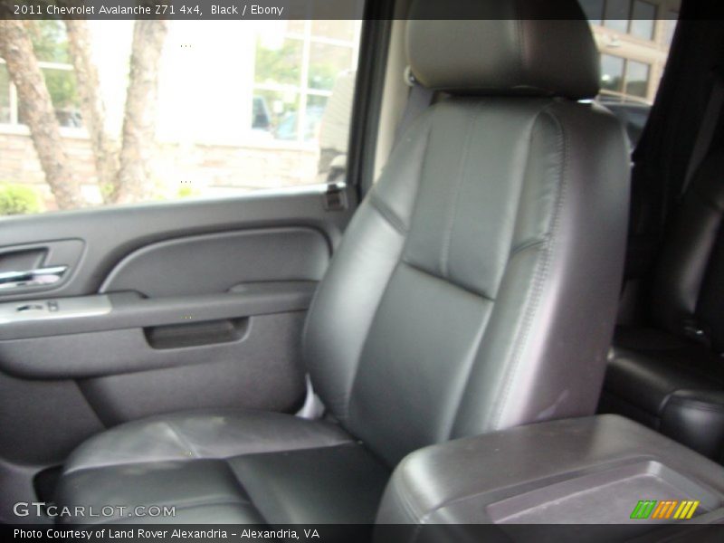 Black / Ebony 2011 Chevrolet Avalanche Z71 4x4